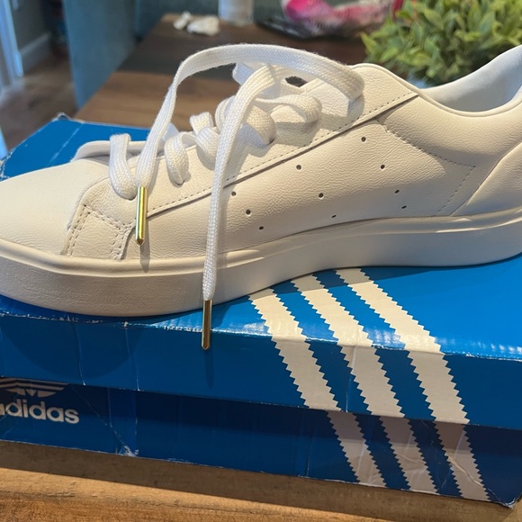 Addias Sneaker Women - Picture 2 of 4